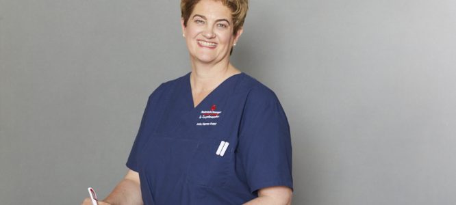 Anke Harms_Kasack dunkelblau_007